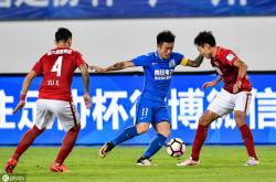 开云体育平台APP-广州富力主场遭遇恒大挑战，胜负难料