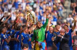 开云体育-包含切尔西客场告捷，展现冠军风采的词条