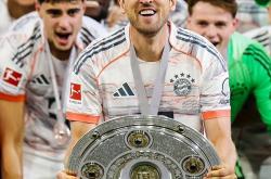 开云体育中国官网-恩波利主帅喜迎好消息，球队士气爆棚