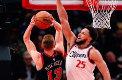 开云体育中国官网-包含火箭逆转土耳其男篮，西蒙斯关键制胜的词条