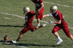 开云官网-赛道与压力，切特在F1新赛季揭幕战之夜的爆发