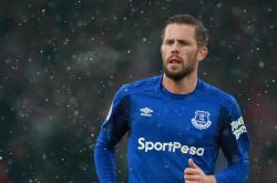 开云平台-喀麦隆铁闸锁死枪手，阿尔瓦雷斯全程高能导演战术胜利