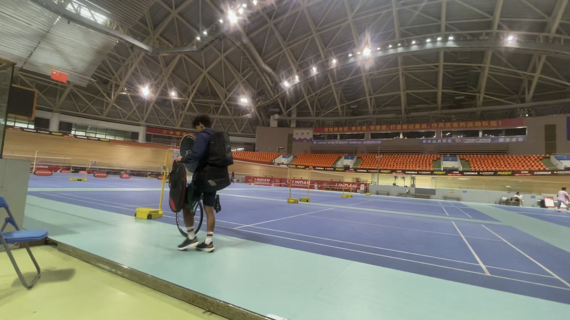 英格兰羽毛球队险胜韩国羽毛球队，林丹关键制胜的简单介绍