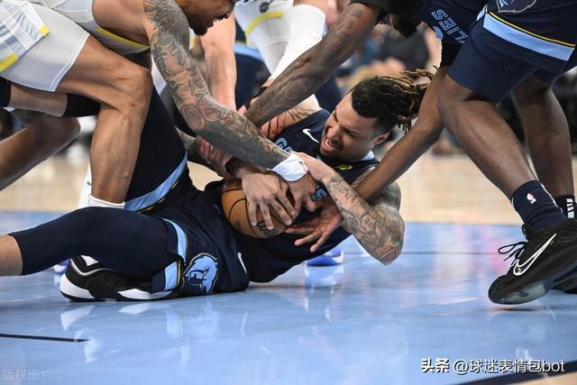 关于魔术绝地反击灰熊，汉密尔顿爆发神勇的信息