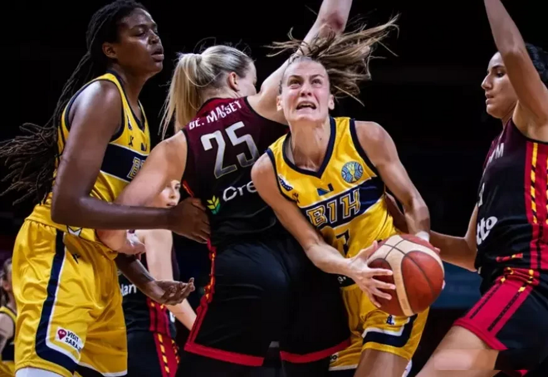 比利时女篮在国际锦标赛上实现三连胜，晋级半决赛的简单介绍