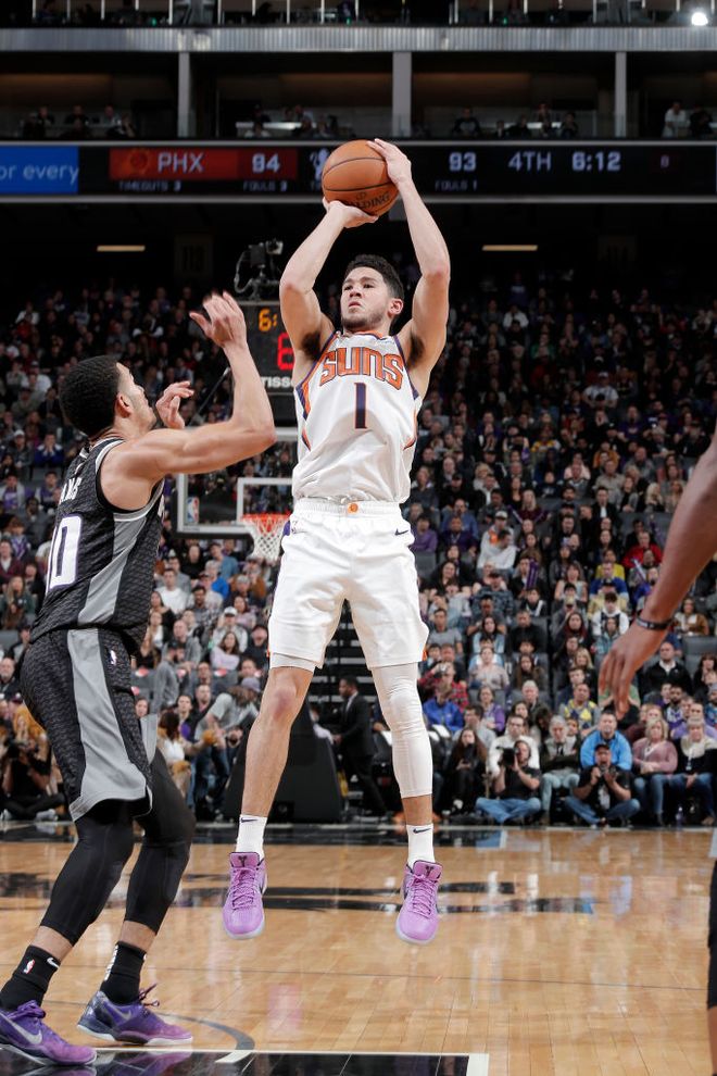 青岛队绝杀国王，布克关键制胜