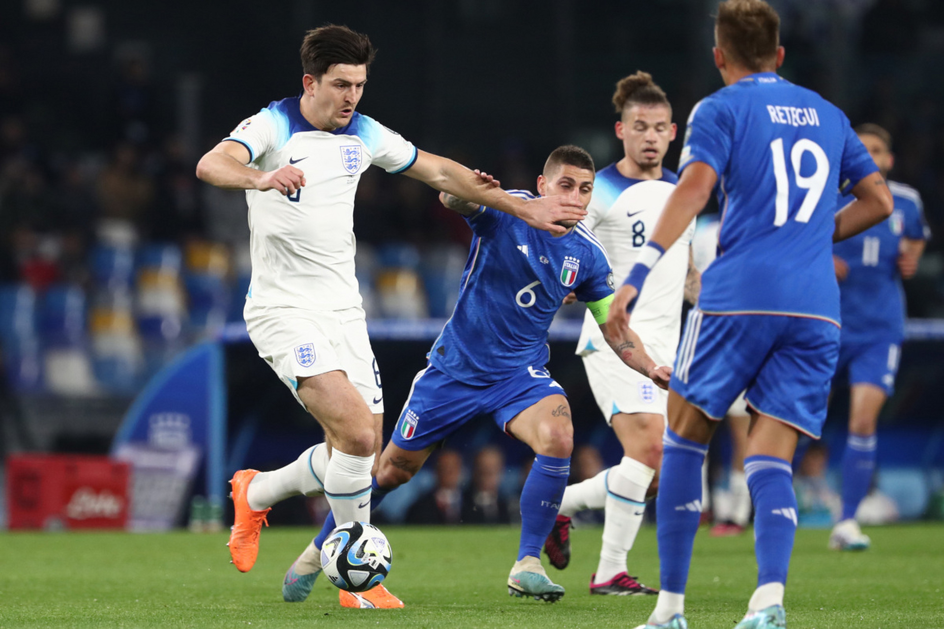 包含苏格兰队在欧预赛赛场上展现出卓越实力粉丝赞叹的词条