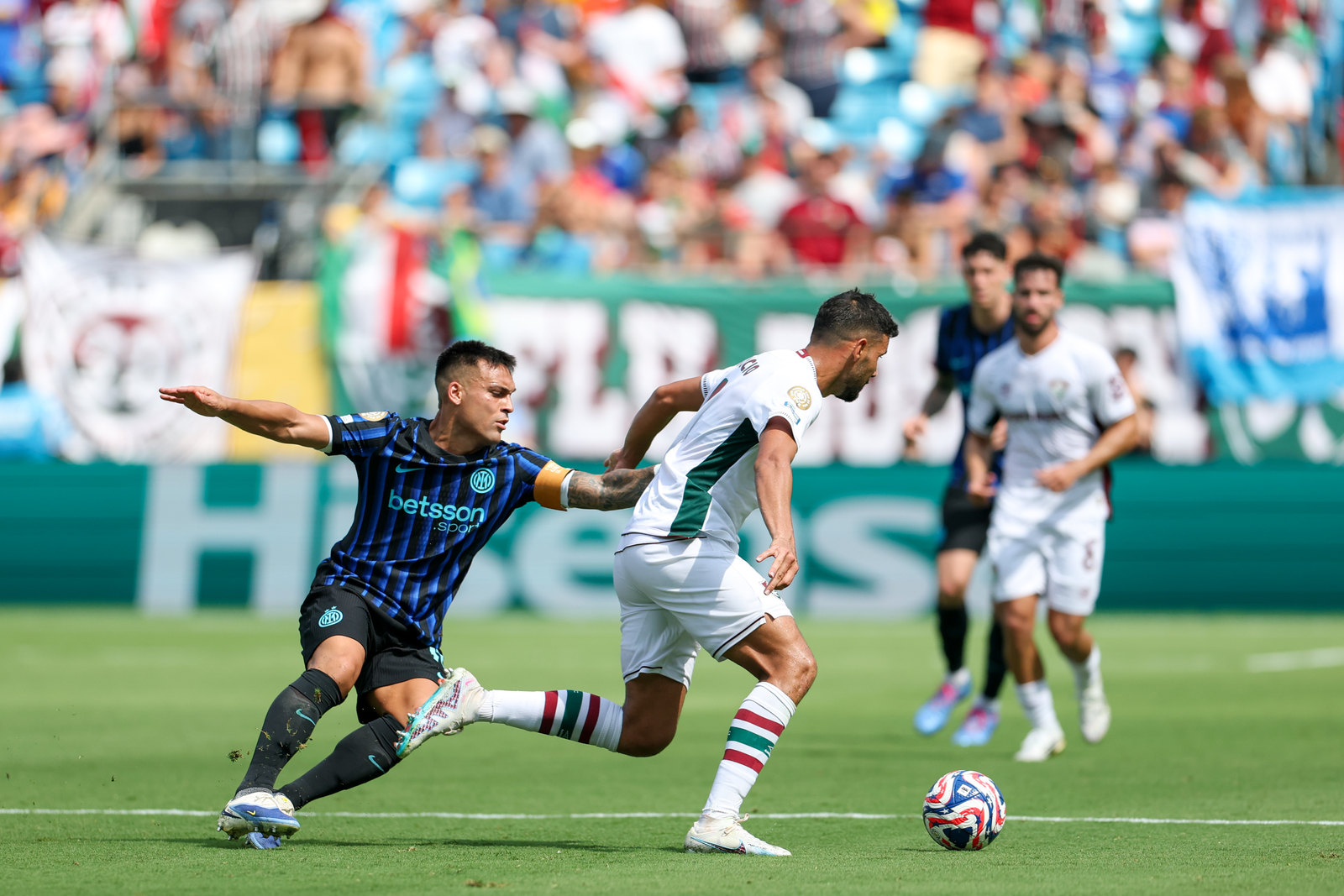 关于竞争剧烈!欧预赛强队争霸,悬念迭起的信息 关于竞争剧烈!欧预赛强队争霸,悬念迭起的信息