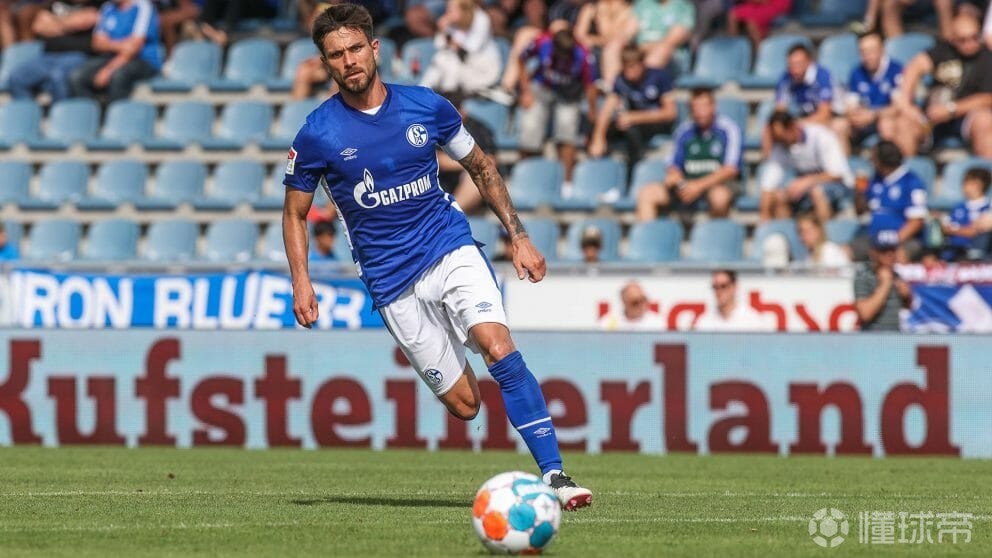 包含沙尔克中场组织稳健,构建攻防平衡体系的词条 包含沙尔克中场组织稳健,构建攻防平衡体系的词条