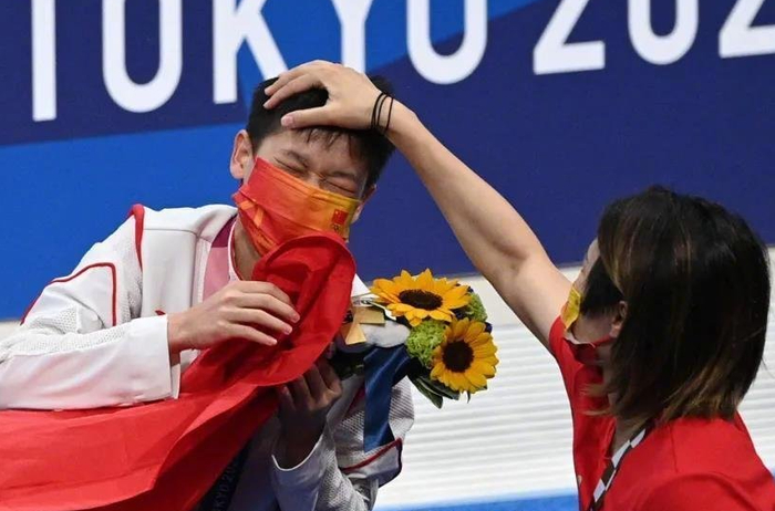 关于智利女足国家队教练团队变革，展现新面貌的信息