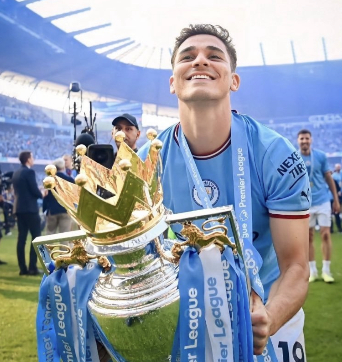 包含阿尔及利亚明星爆发力十足，一战成名！的词条