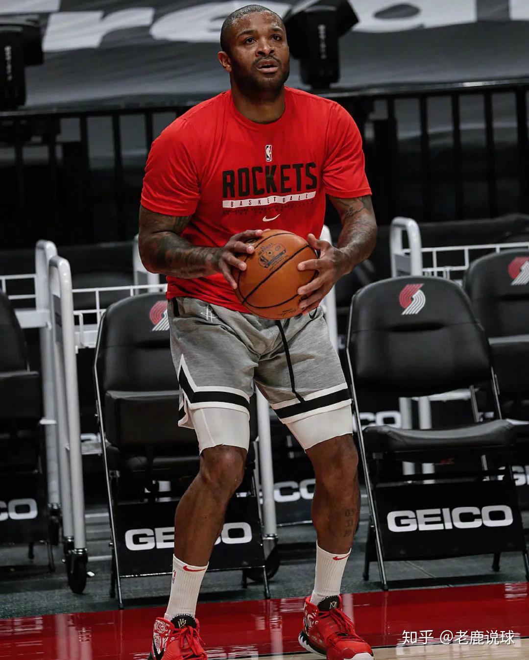 火箭险胜太阳，麦科勒姆刷新纪录