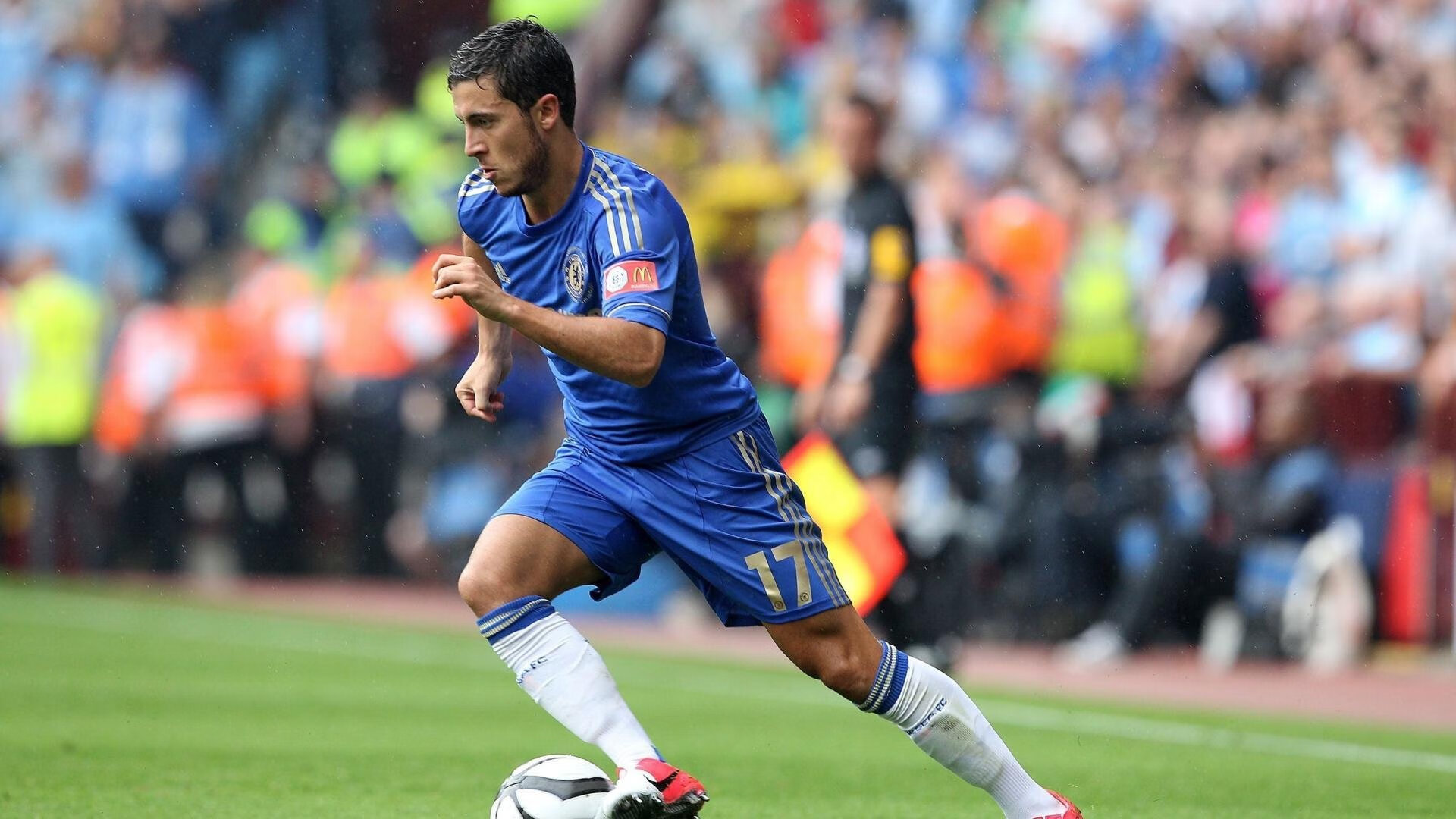 坎特里程碑之夜见证波兰横扫洪都拉斯,足球世界唯一性的双重奏鸣