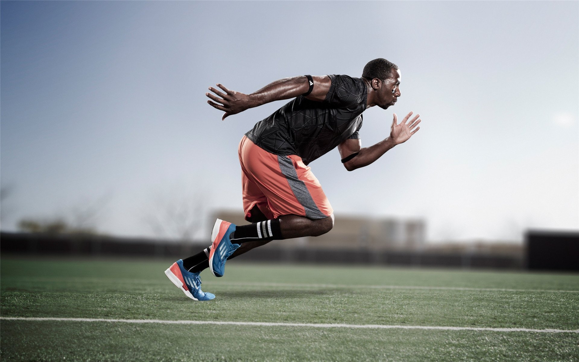 开拓者关键战突围辽宁队，浓眉成为关键先生