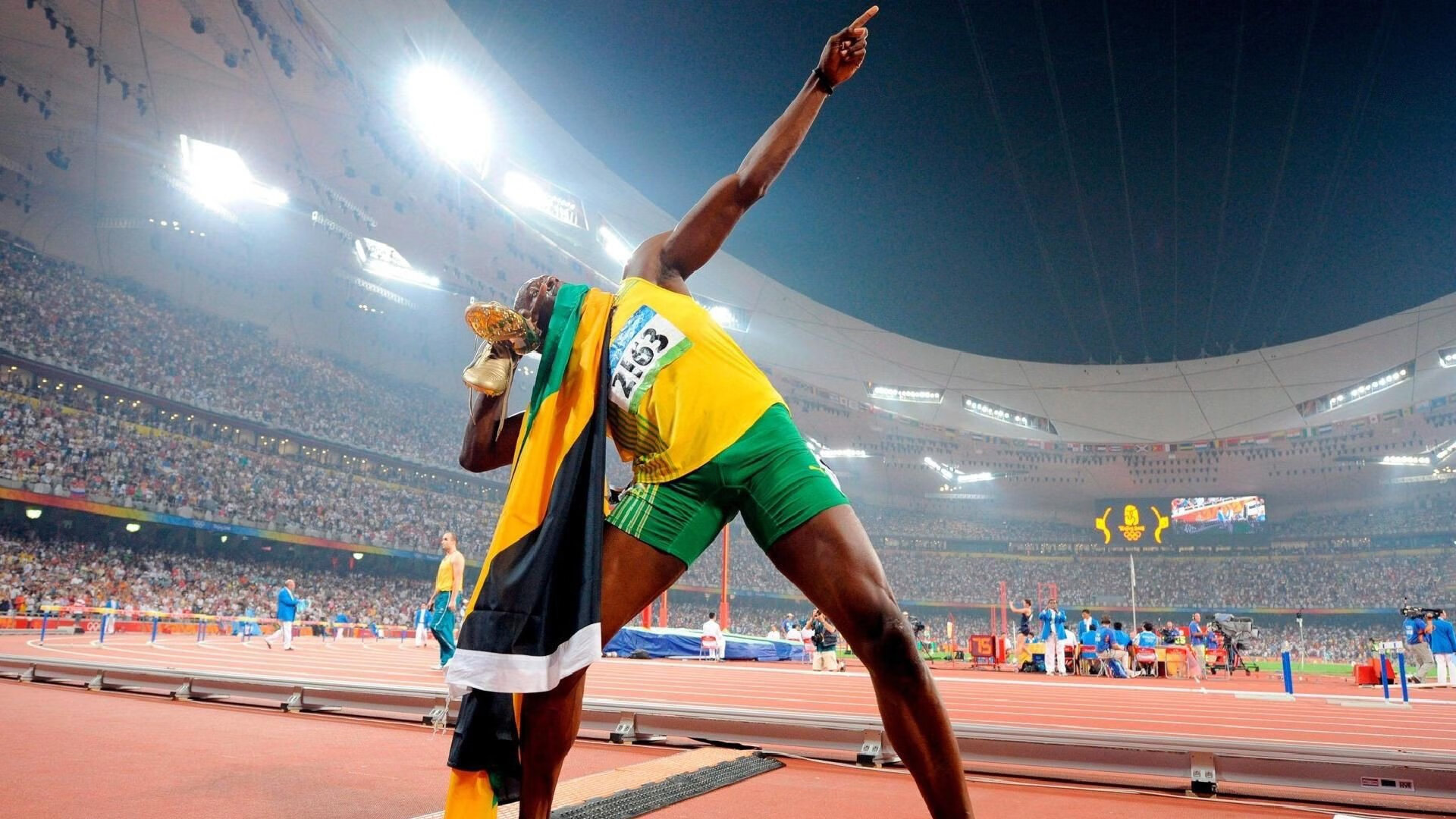 红土之王与民族荣耀，纳达尔在蒙特卡洛与戴维斯杯的时空交响